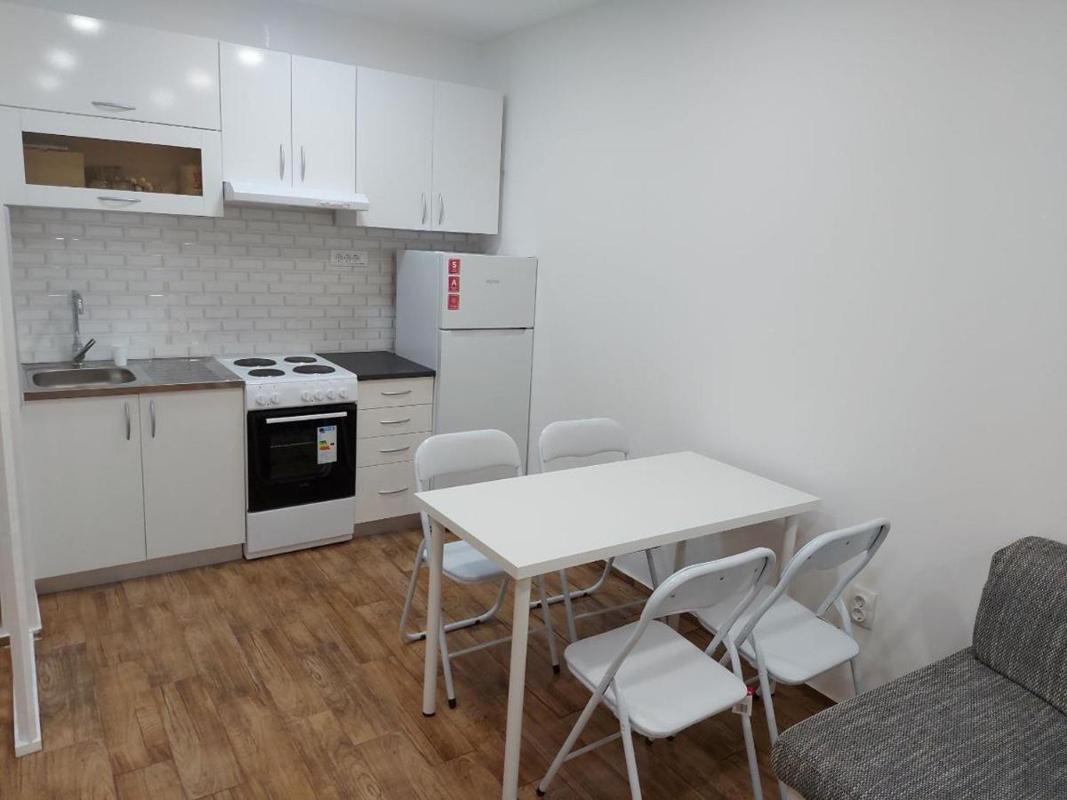 بلغراد Cosy, Quiet & Brand New Apartment W/ Danube View المظهر الخارجي الصورة
